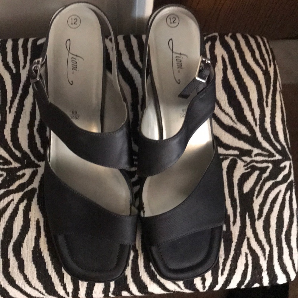 Women’s Shoes